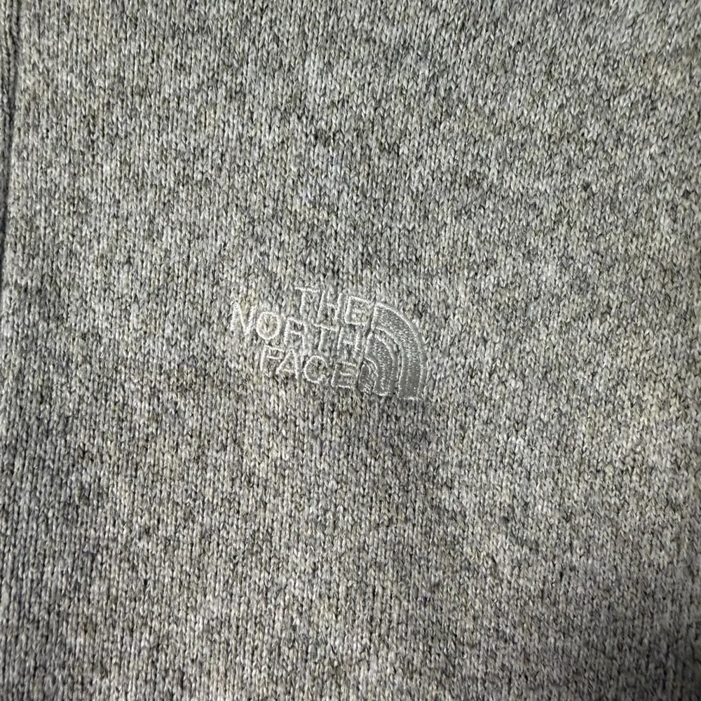 The North Face Mens Gordon Lyons Quarter Zip Fleece Pullover Heather Grey Medium